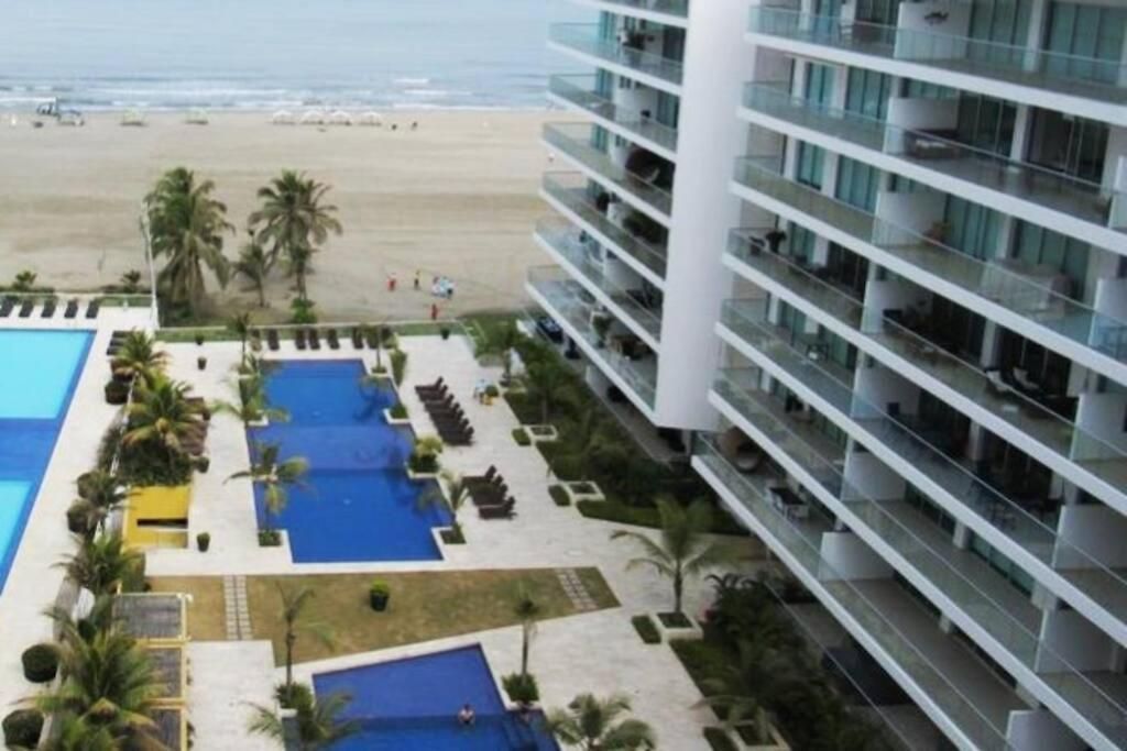 Comodo En Servicio Domestico Incluido Apartamento Cartagena