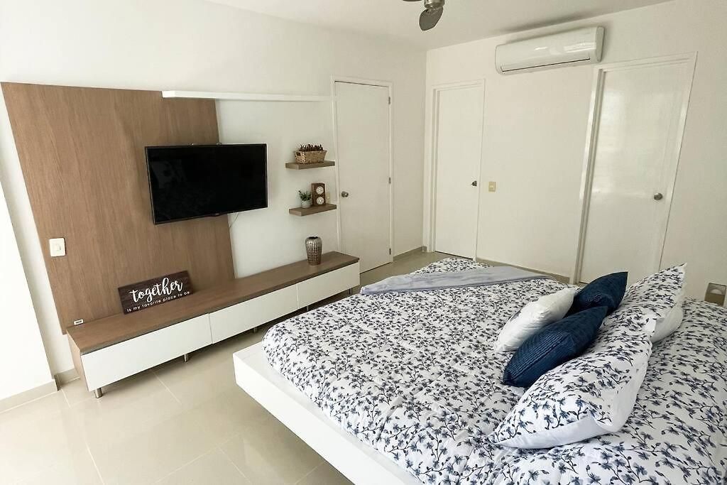 Comodo En Servicio Domestico Incluido Apartamento *