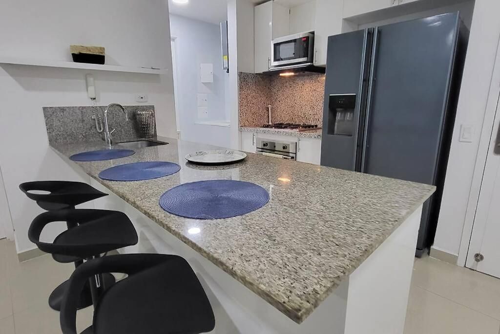 Comodo En Servicio Domestico Incluido * Cartagena
